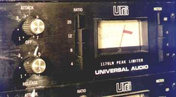 Urei 1176 Extreme Closeup